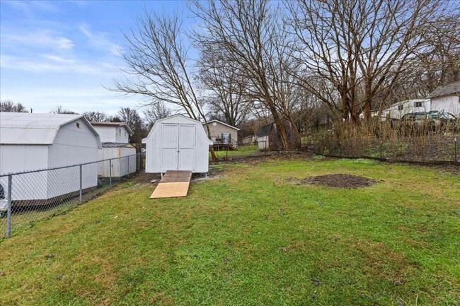 Building Photo - Newly Renovated 2 Bedroom Rental in Kingsport