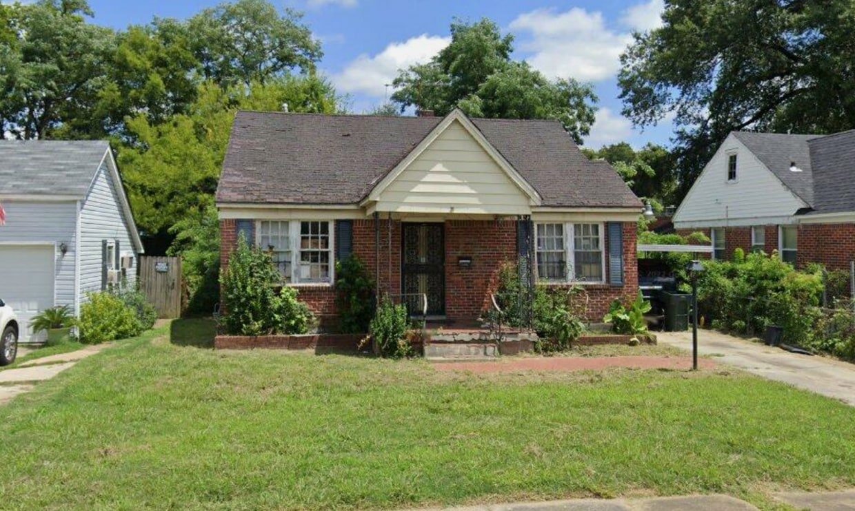 Building Photo - 2496 Malone Ave