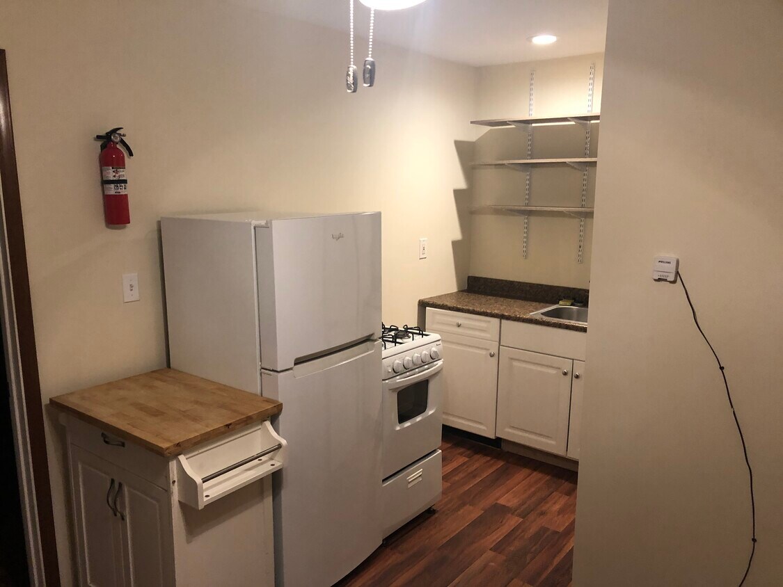 1220 Ulster Heights Rd Unit 3B, Ellenville, NY 12428 Apartments in