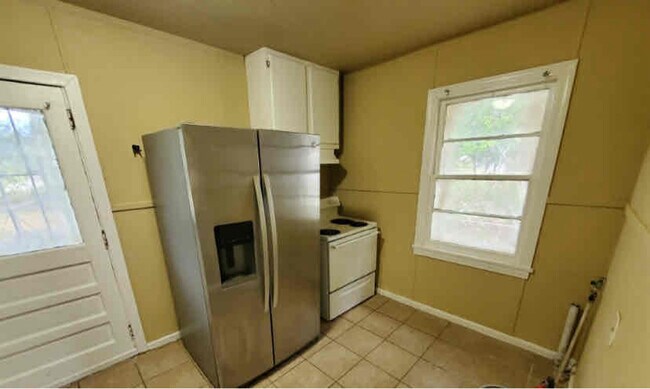 Foto del edificio - 6426 Kincaid Ave