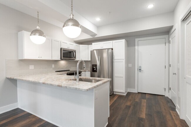 Foto del interior - Germantown Square