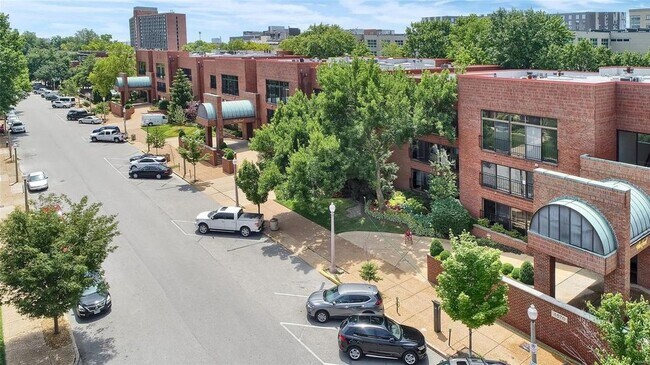 Foto del edificio - 4570 Laclede Ave