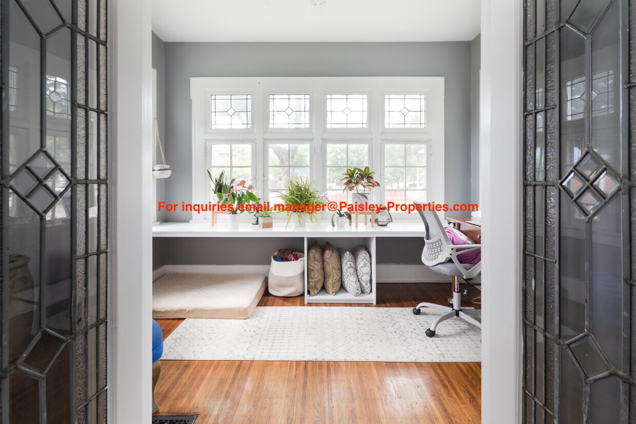 Foto principal - 1349 Culver Rd