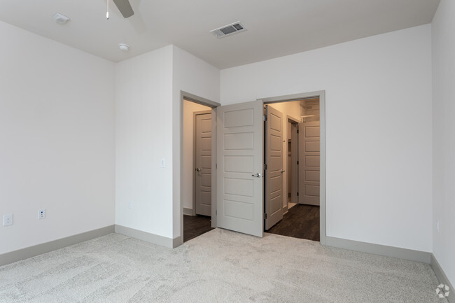 1BR,1BA - 747SF - 1L - BEDROOM - Aspen at Mercer Crossing