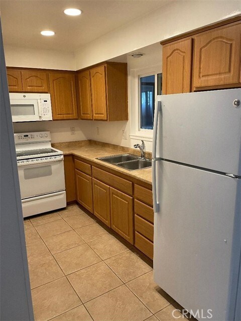 Foto del edificio - 10203 Holburn Dr