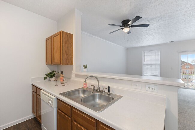 Interior Photo - The Heights at Bridgewater Crossing