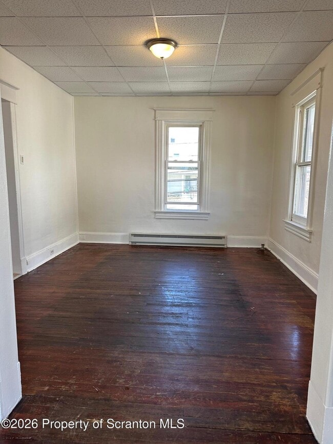 Building Photo - 1317 Schlager St