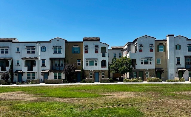 Foto del edificio - 2762 Forino Ln