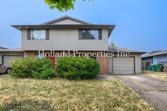 Building Photo - 1717-1719 Springbrook Way