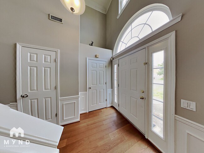 Foto del edificio - 9738 Woodend Ct