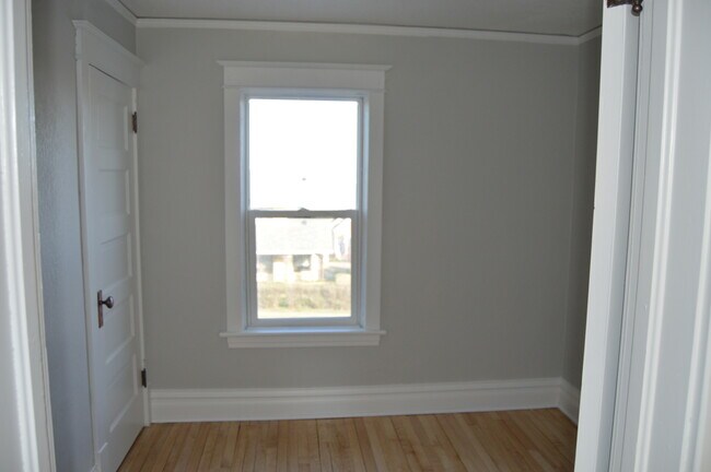 Bedroom 1 - 2111 West 6th Street
