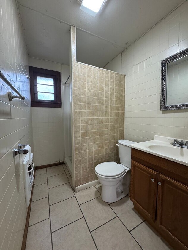 Foto del edificio - 704 E Thomas St