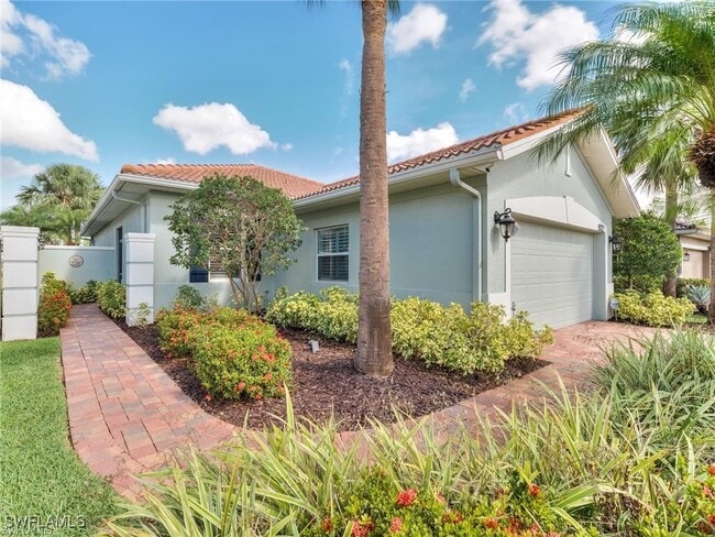 Building Photo - 9322 Trieste Dr