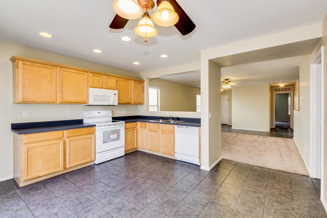 Foto del edificio - 11430 E Forge Ave