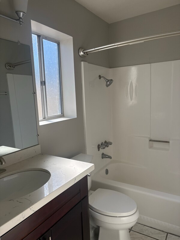 Foto del edificio - 3855-3838 38th St