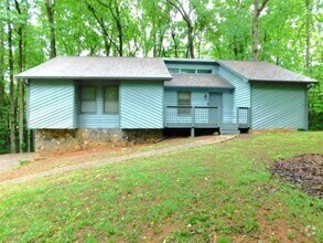 Building Photo - 506 Magnolia Dr