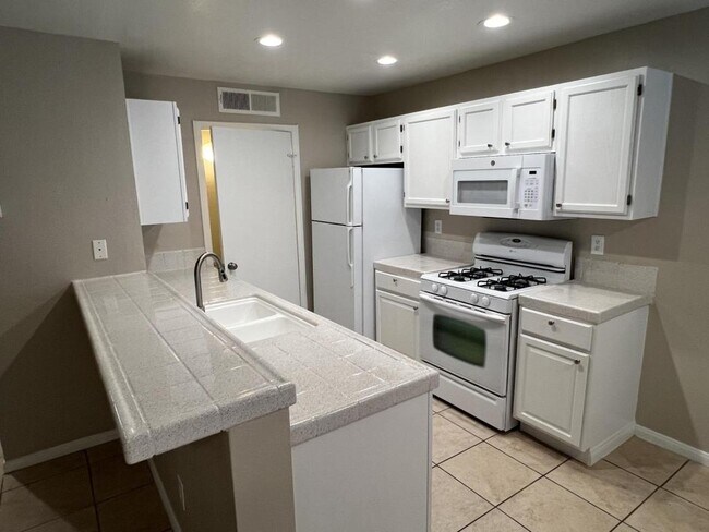 Foto del edificio - 7570 W Flamingo Rd