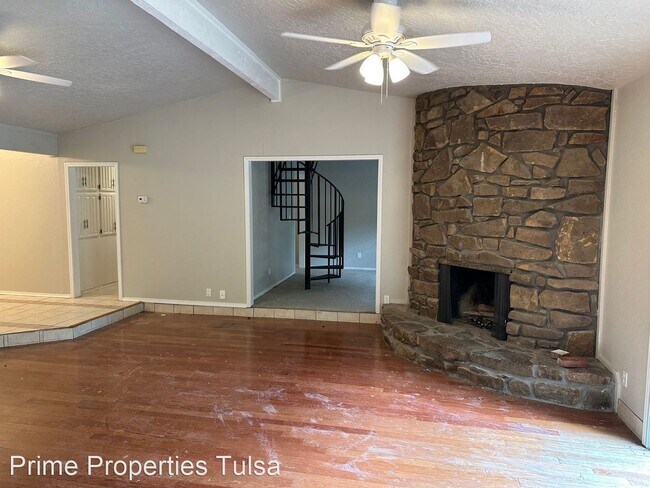 Foto del edificio - 3 br, 2 bath House - 8123 S. Quebec Ave.