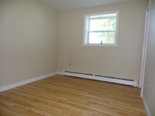 Photo du bâtiment - 325 Brophy Ave