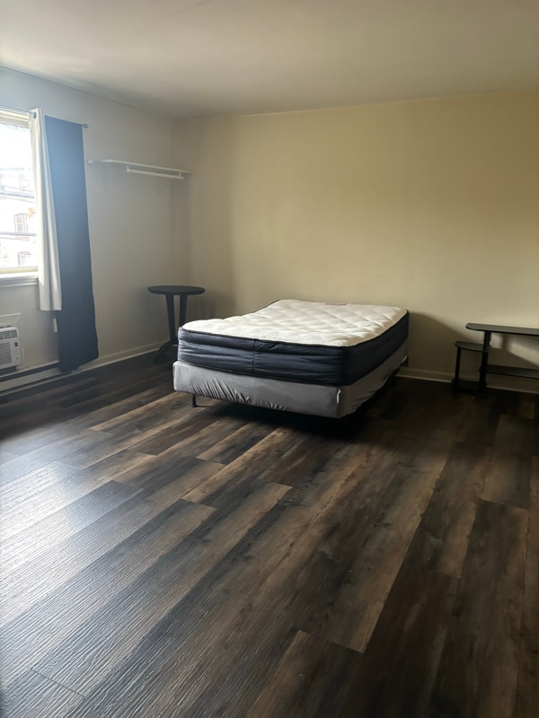 Foto del edificio - 1635 Centre Ave