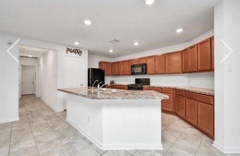 Foto del edificio - 6715 Hillsdale Creek Dr