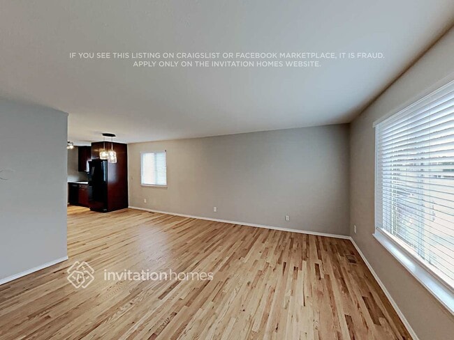 Building Photo - 3884 S Truckee Ct