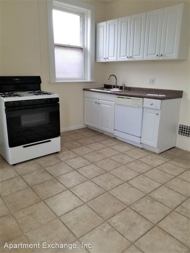 Foto del edificio - 1300 McCausland Ave