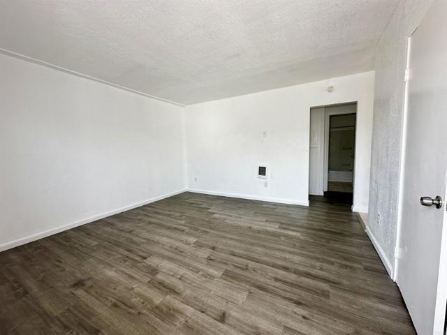 Foto del edificio - 5377 Imperial Ave