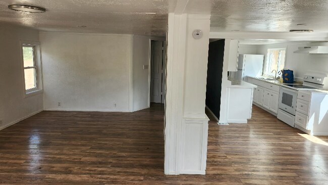 Foto del edificio - 12657 CO-67