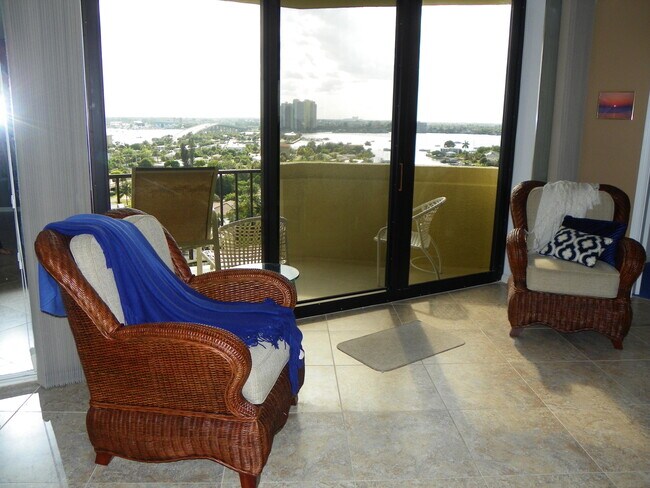 Building Photo - 2800 N Ocean Dr