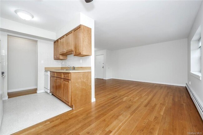 Foto del edificio - 507 White Plains Rd