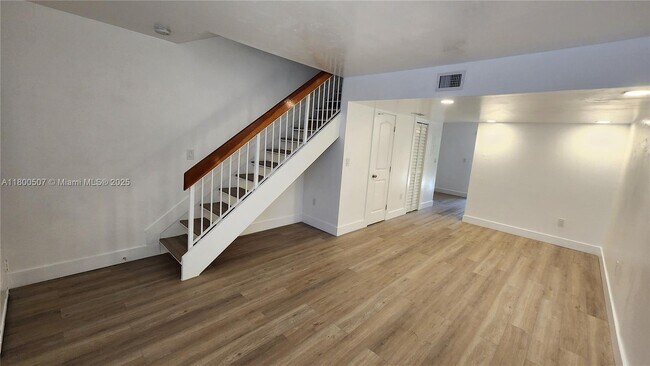 Foto del edificio - 8252 NW 6th Terrace