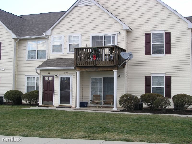 Primary Photo - 2 br, 1 bath Condo - 138 Horseshoe Drive