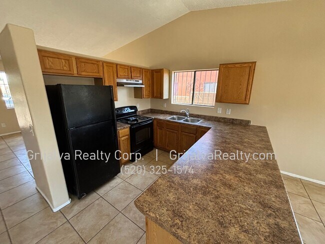 Foto del edificio - 3 Bedroom, 2 Bath Midvale House for Rent  (Valencia/Midvale)