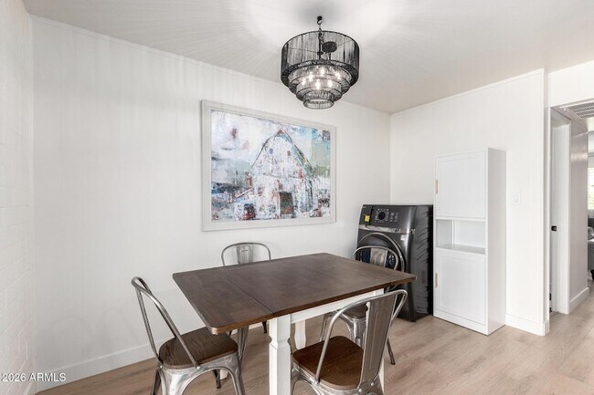 Foto del edificio - 4848 N Woodmere Fairway