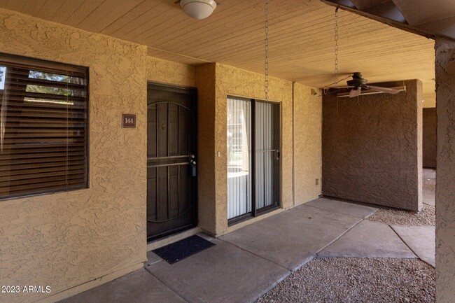 Building Photo - 3601 W Tierra Buena Ln