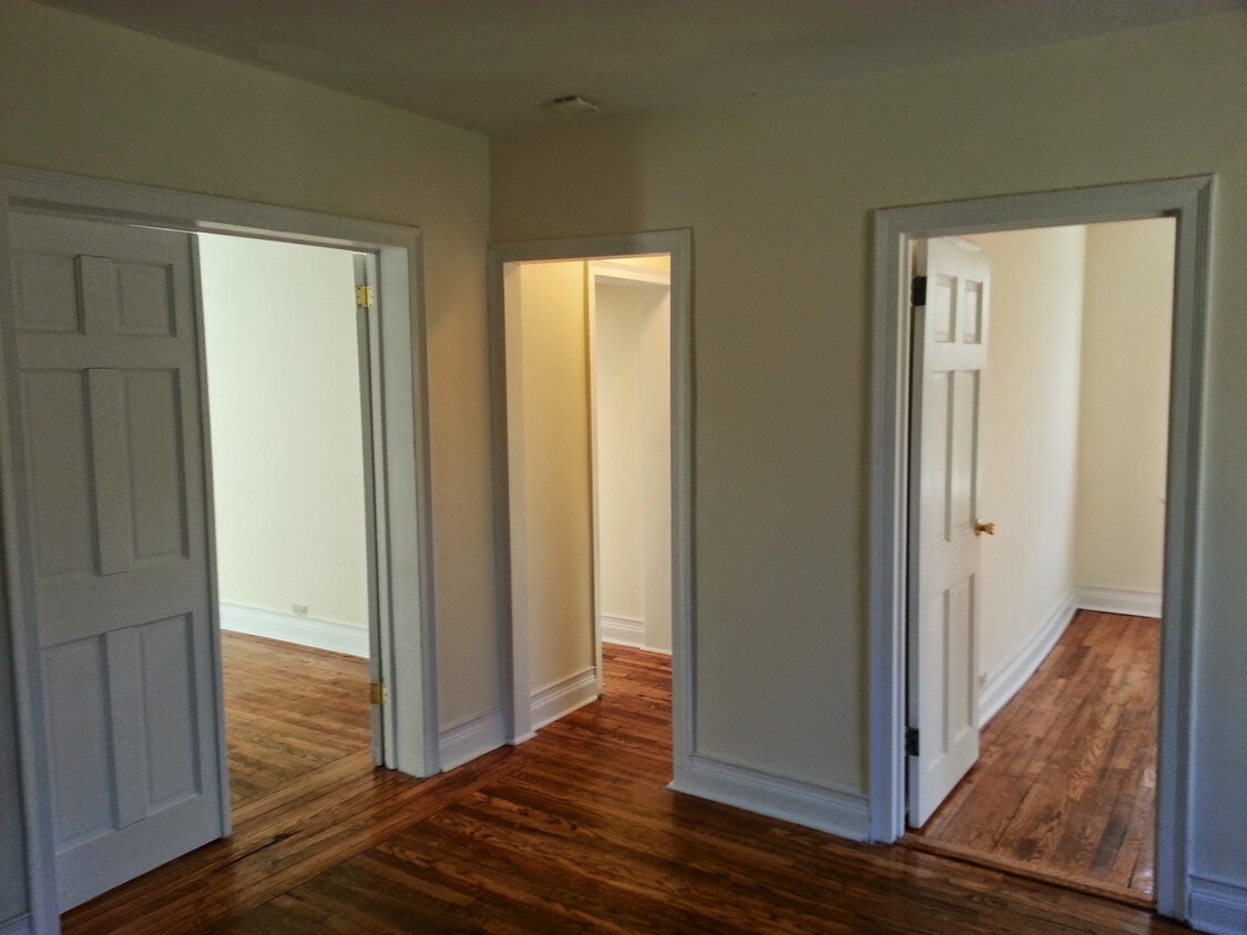 Foto principal - 43-20 42nd St