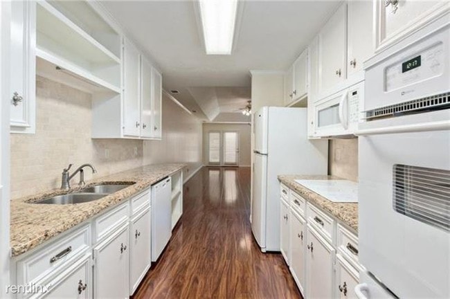 Building Photo - 3 br, 2.5 bath Apartment - 455 Tiffany Trail