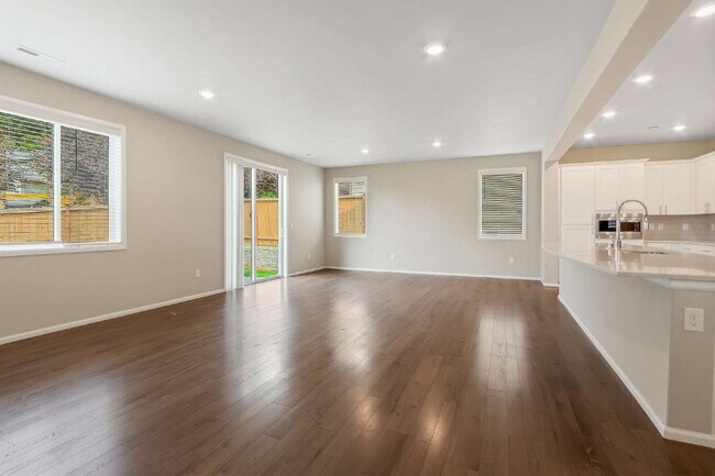 Foto del edificio - Extravagant Home for Rent - Heart of Covington