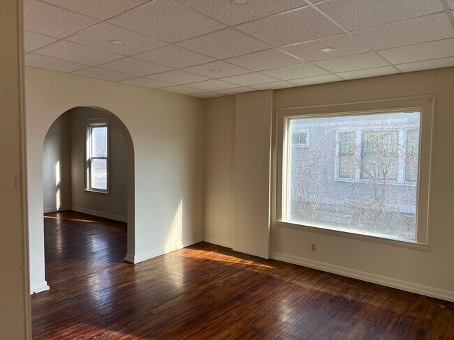 Foto del edificio - 29 Richardson Ave