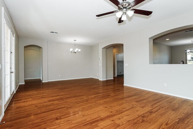 Foto del edificio - 3355 E Hampton Ln