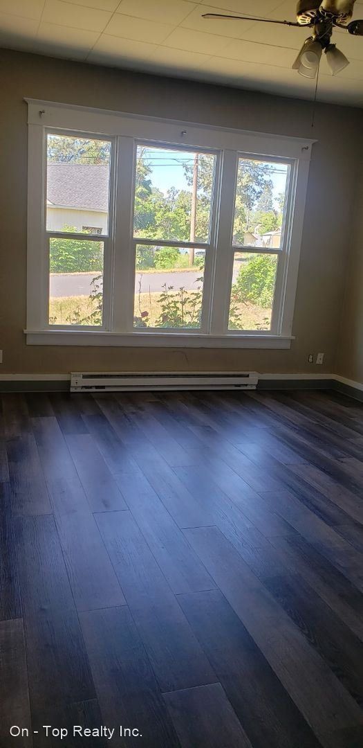 Foto del edificio - 3 br, 1 bath House - 1003 2nd St.