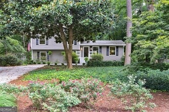 Building Photo - 130 Cains Cove Dr