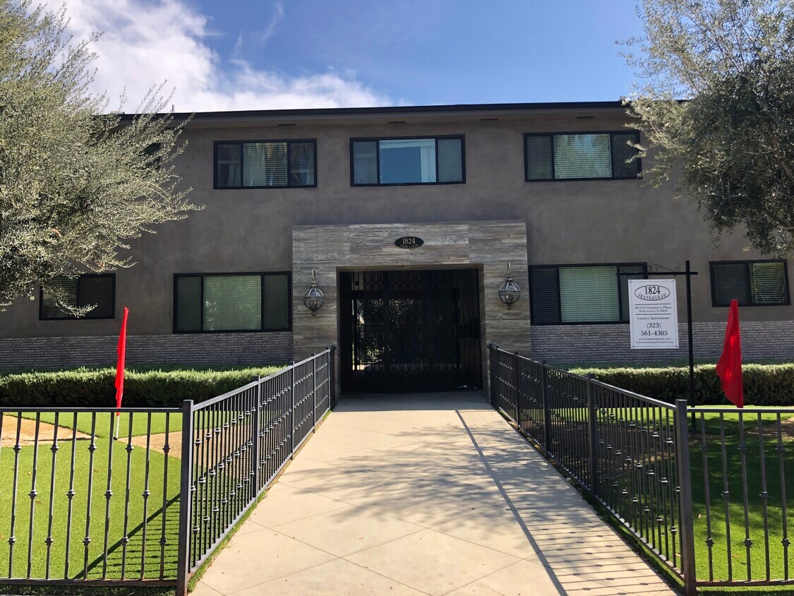 Foto principal - 1824 N Gramercy Pl
