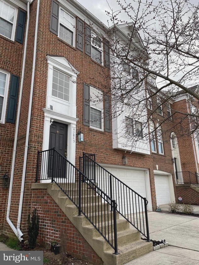 43845 Chadwick Terrace, Ashburn, VA 20148 Townhome Rentals in Ashburn VA