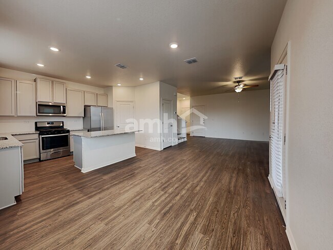 Building Photo - 2715 Spencebrook