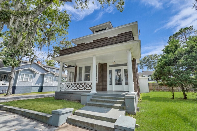 40th St view - 537 E 40th St