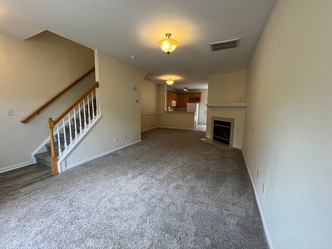 Building Photo - 6050 Creft Circle