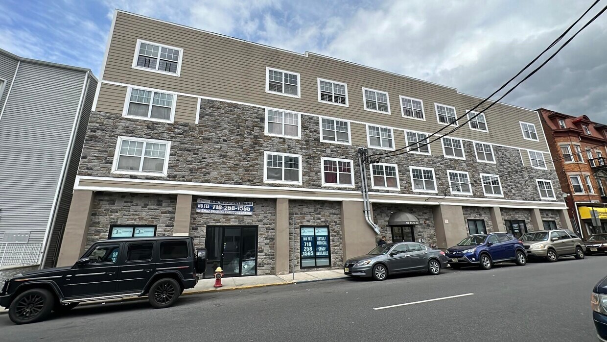 61 Park Ave Unit 208, Paterson, NJ 07501 Condo for Rent in Paterson