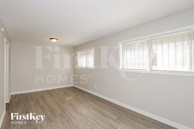Building Photo - 5374 Jordan Dr